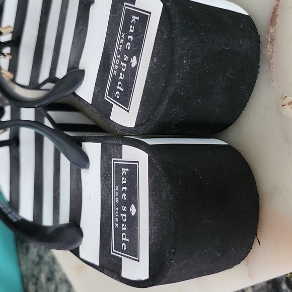 Kate Spade Rhett Black & White Wedge Flip Flops Size 6 - Picture 9 of 14